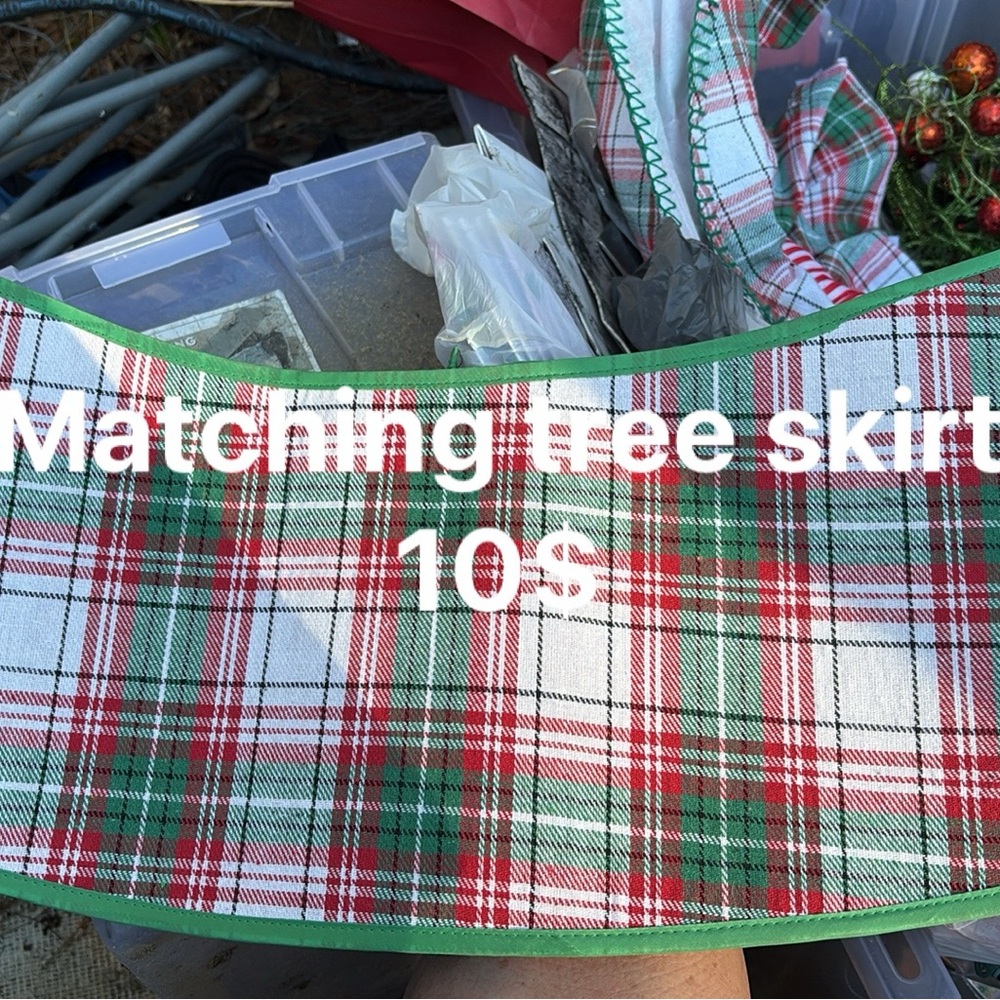 Festive Plaid Holiday Tree Skirt